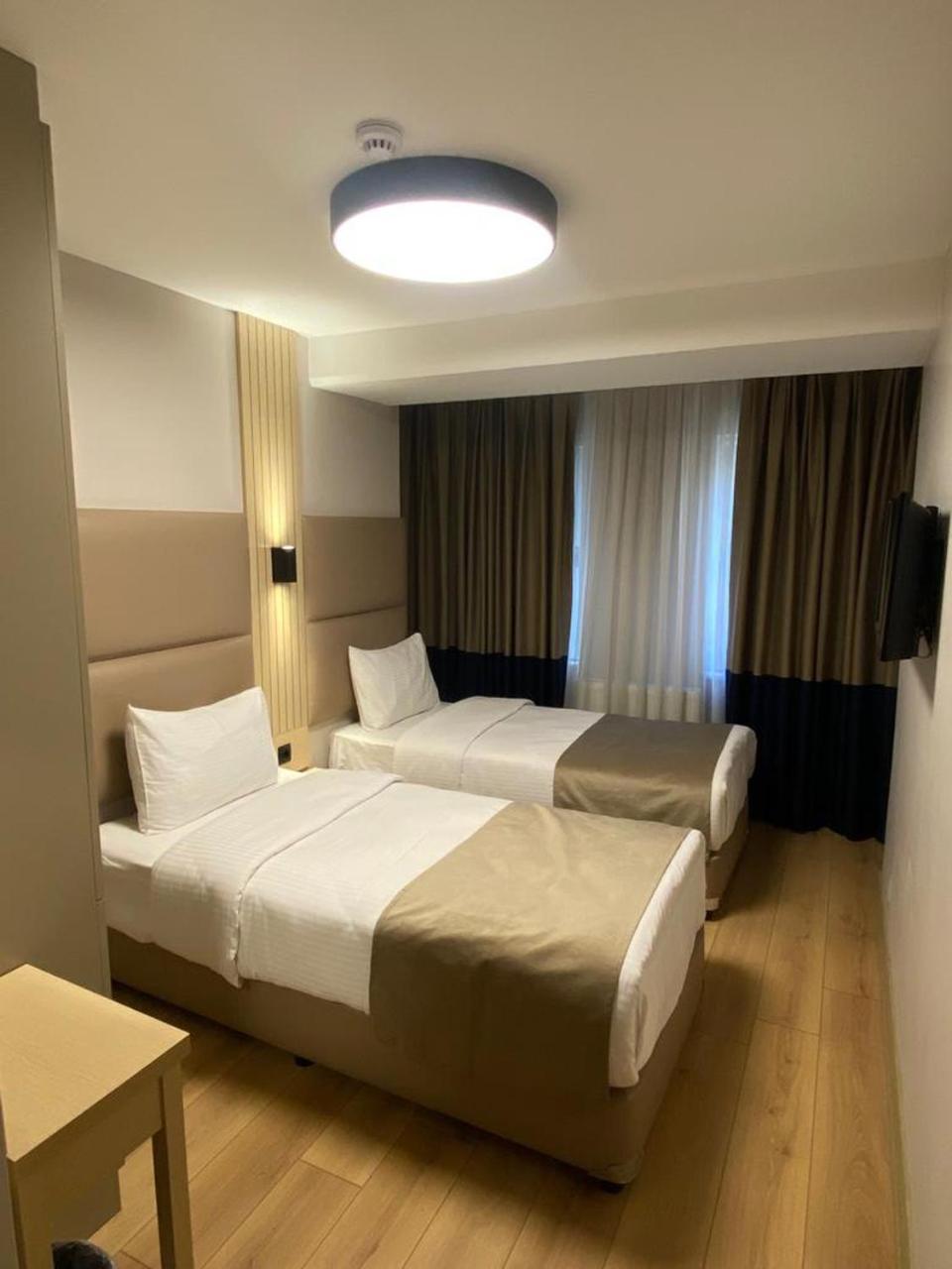 Otel Yenikapi Istanboel Buitenkant foto