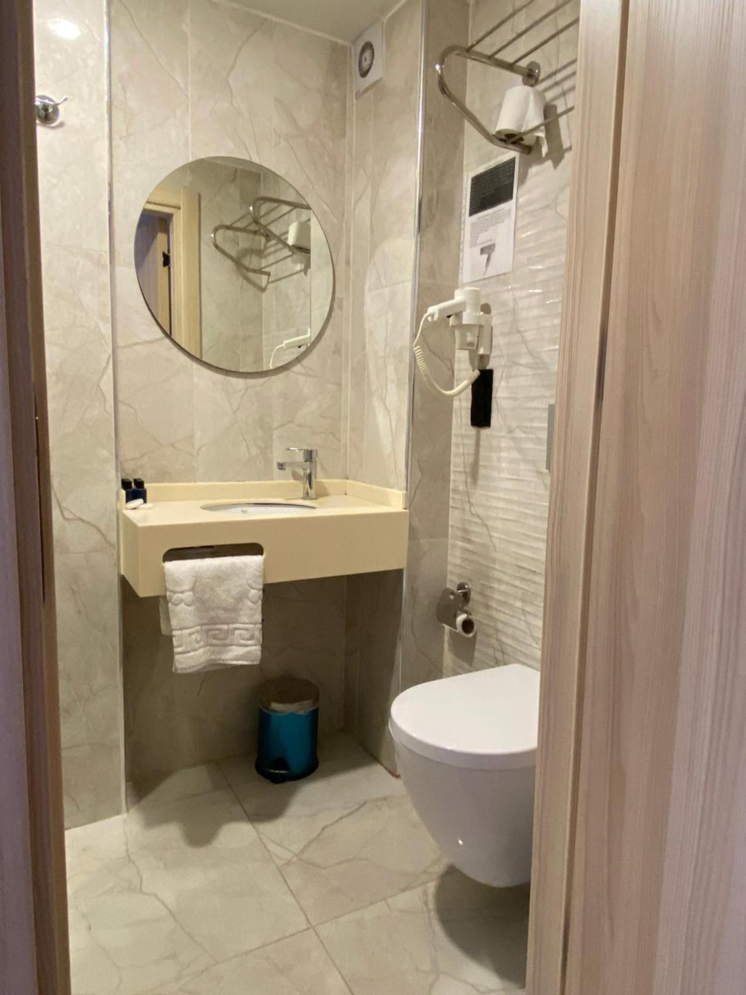 Otel Yenikapi Istanboel Buitenkant foto